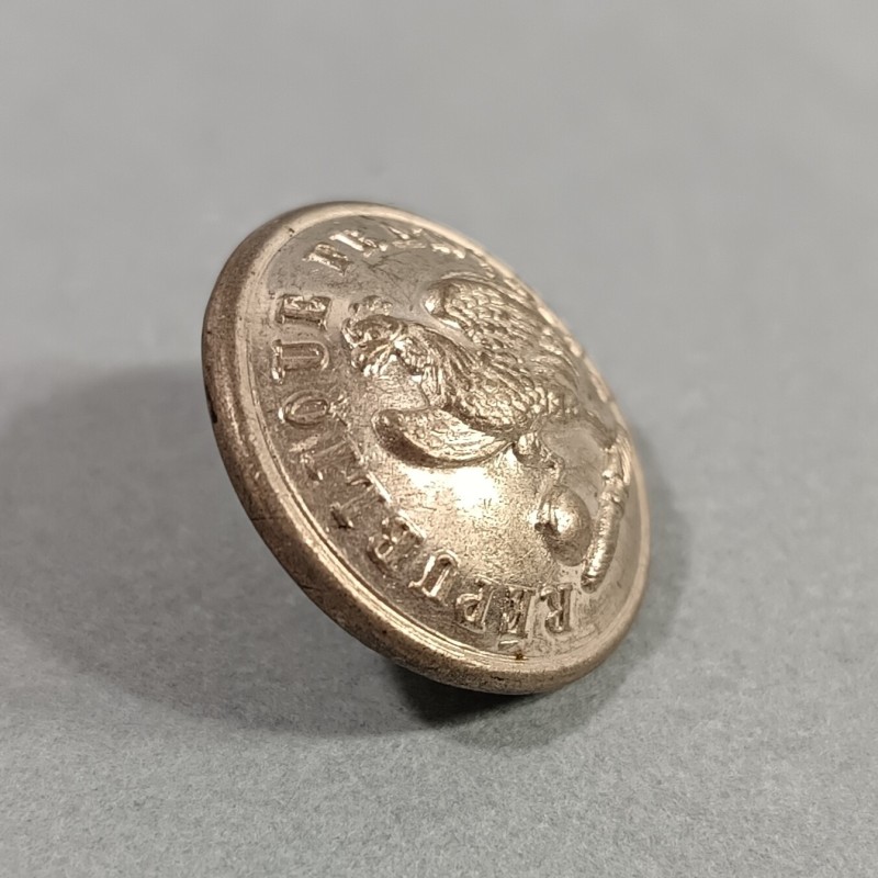 BOUTON REPUBLIQUE FRANCAISE AU COQ EPOQUE LOUIS PHILIPPE POUR LA GARDE NATIONALE OU L'ARMEE FABRICATION ANGLAISE A LONDRE